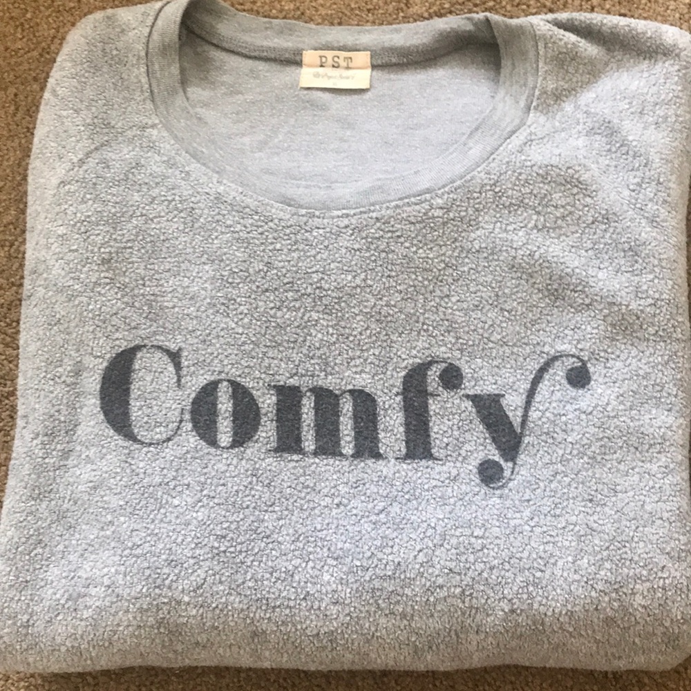 Lounge sweater